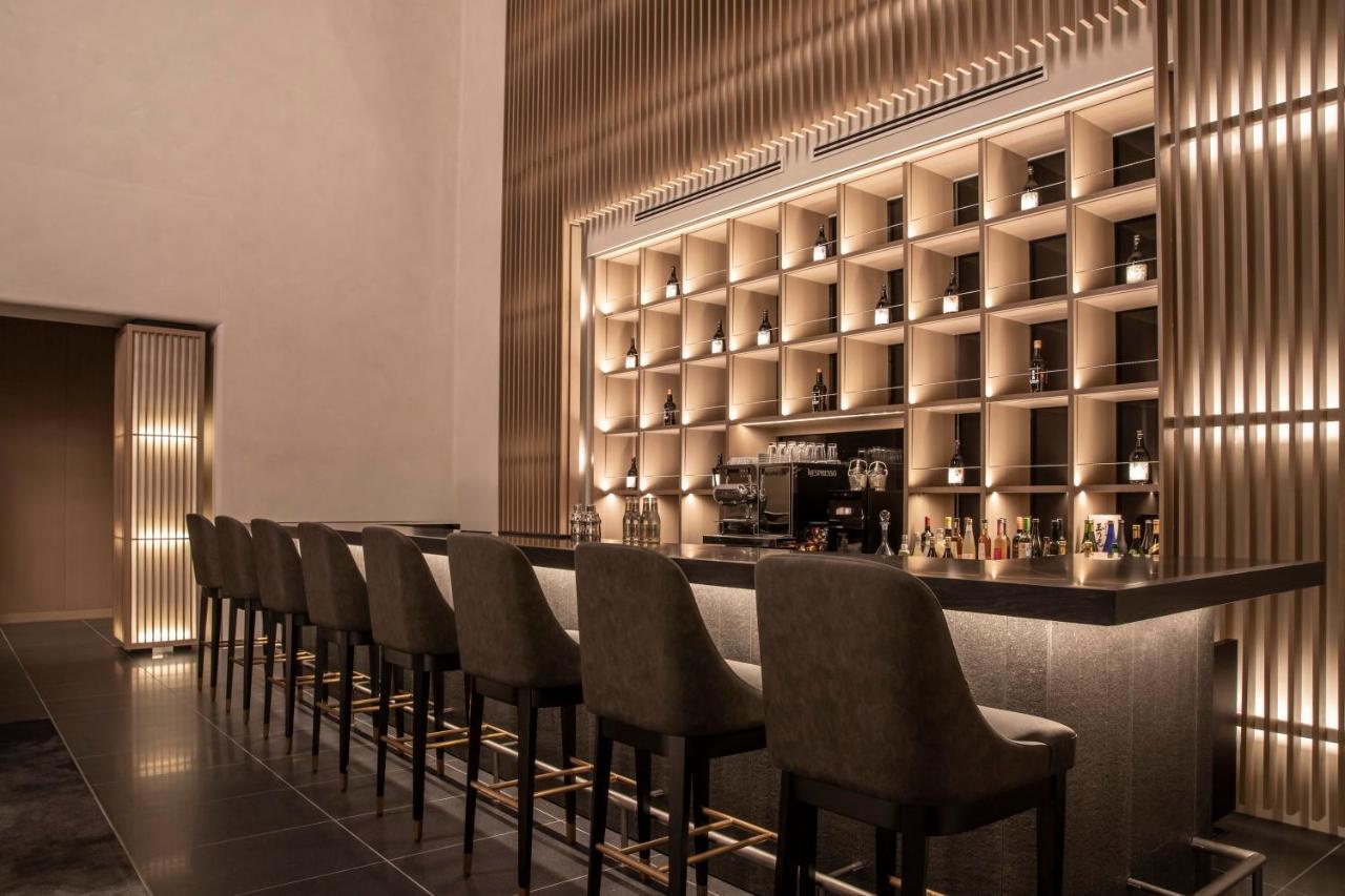 The Royal Park Hotel Iconic Kioto Exterior foto The bar at the restaurant