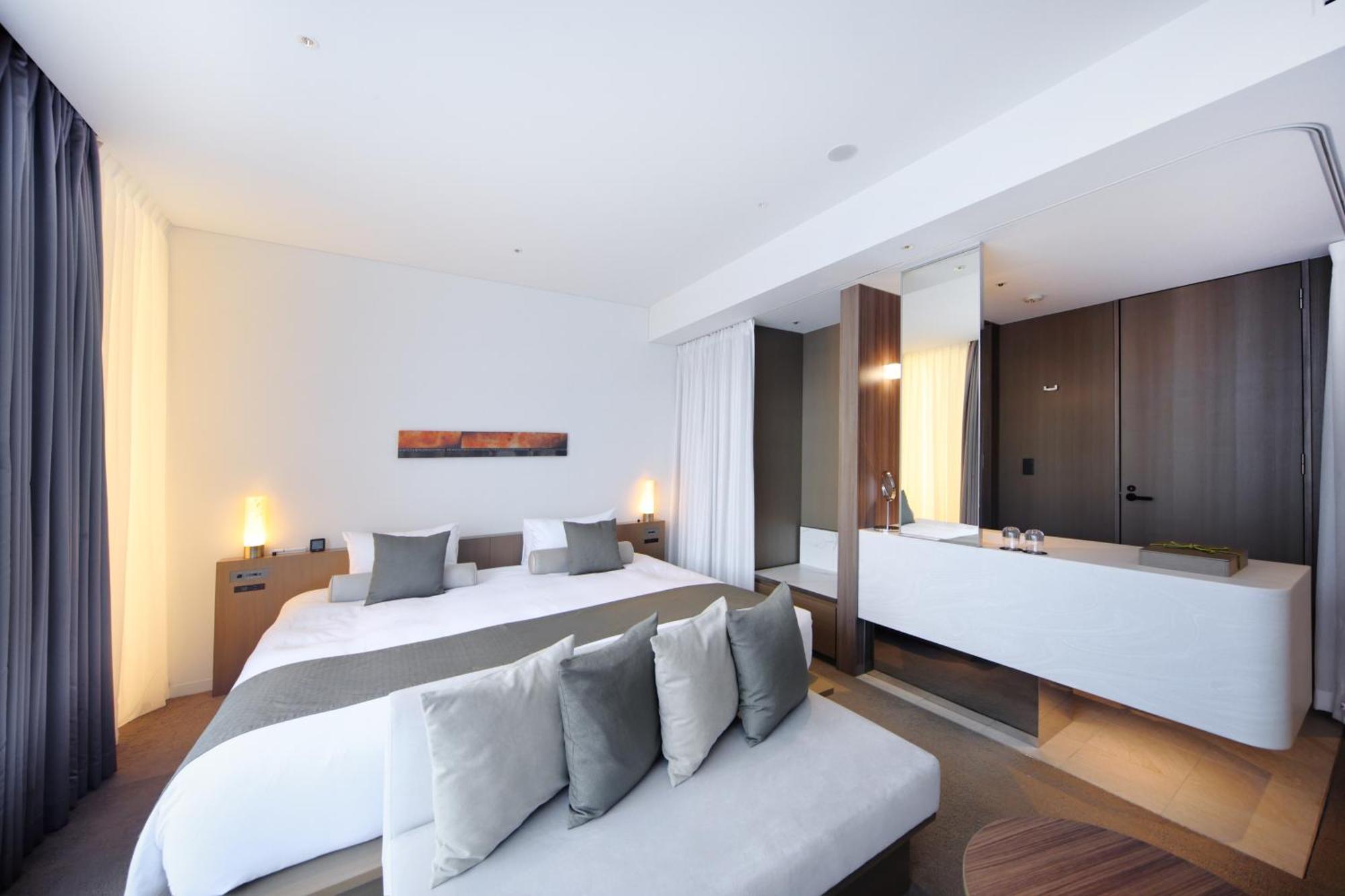 The Royal Park Hotel Iconic Kioto Exterior foto A bedroom at the hotel